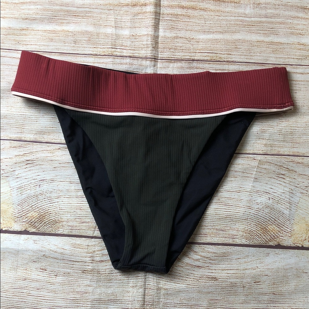 Hurley Quick Dry ribbed colorblock bikini bottoms